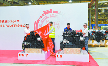 廣西康明斯首批滿足歐美排放標準新品下線