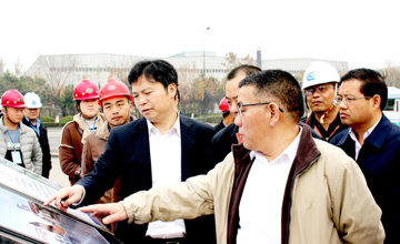 打造知名品牌追求強(qiáng)企之夢(mèng)　柳工叉車榮獲“2017年中國物流知名品牌”獎(jiǎng)項(xiàng)