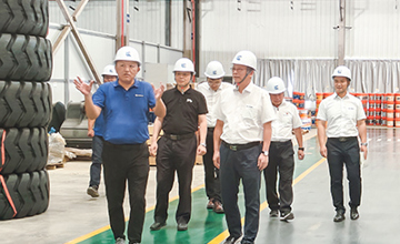 賴頌平帶隊赴西北市場進行走訪調(diào)研