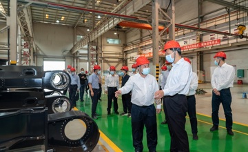 自治區(qū)黨委常委、自治區(qū)人民政府副主席許永錁到柳工調(diào)研并宣講黨的二十大精神