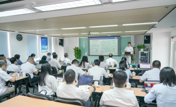 奮力書(shū)寫(xiě)改革新篇章 柳工集團(tuán)召開(kāi)改革深化提升行動(dòng)動(dòng)員部署會(huì)