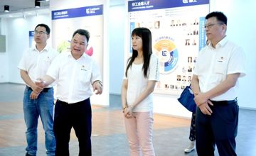 自治區(qū)國資委調(diào)研組到柳工集團(tuán)開展調(diào)研