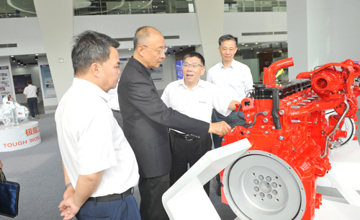 國務院國資委秘書長閻曉峰到公司調研時指出 繼續(xù)提升市場占有率 成為行業(yè)領軍企業(yè)