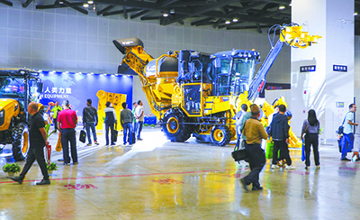 柳工農(nóng)機(jī)亮相廣西國際農(nóng)業(yè)博覽會