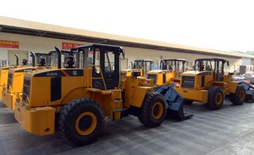 公司成功拿下中老鐵路某標段土方施工設(shè)備訂單：中老鐵路施工忙　柳工產(chǎn)品賣得俏